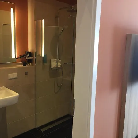 3 Am Wambolter Hof 3 * Bensheim