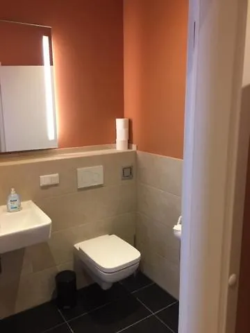 3 Am Wambolter Hof 3 *