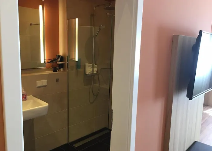 3 Am Wambolter Hof 3 * Bensheim